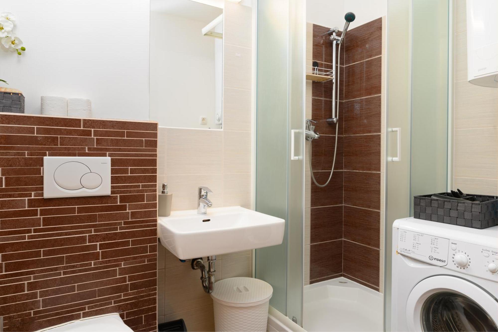 Castle Apartma *